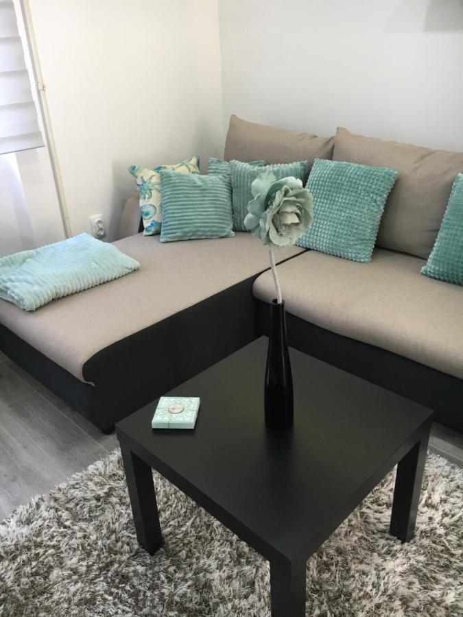 Apartman Mercedes Сегед Екстериор снимка